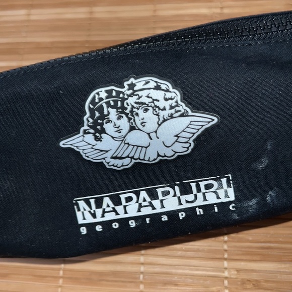 FIORUCCI Cosmetic Bag - Picture 8 of 12